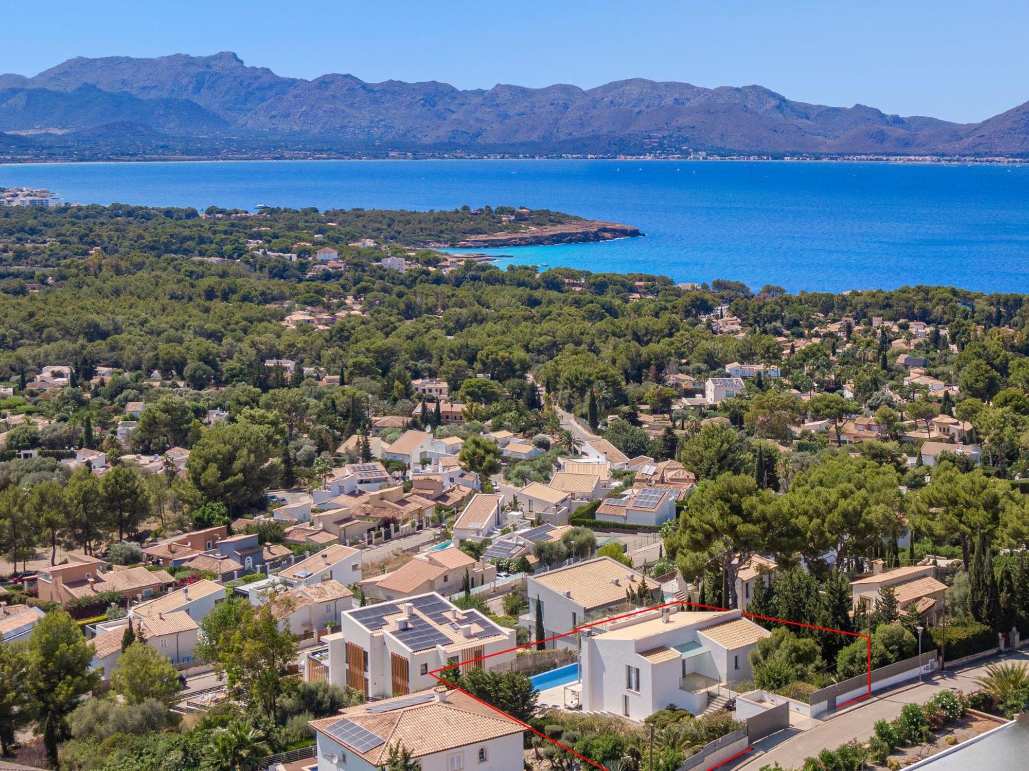 Panoramica Alcudia - By Emerald Cielo de Bonaire